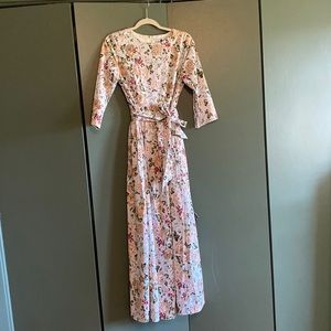 Beautiful floral maxi dress